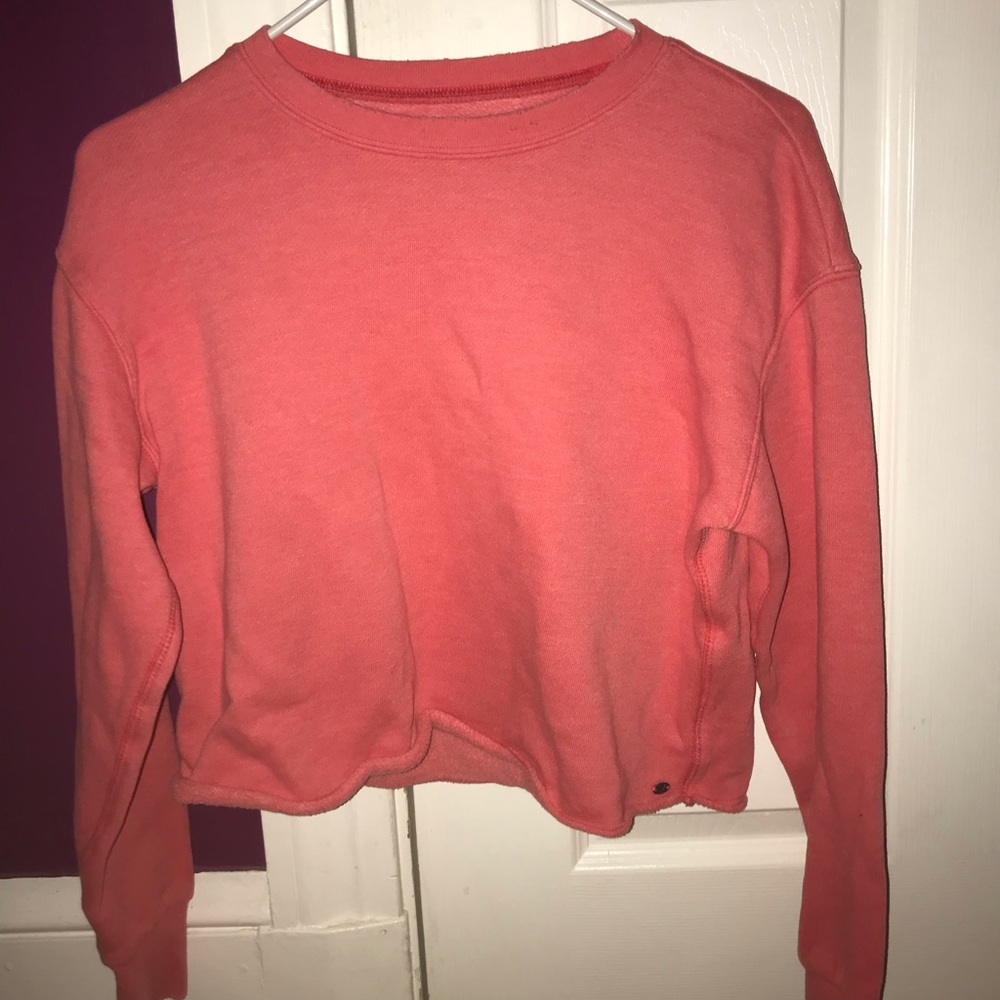 AE cropped light sweatshirt!